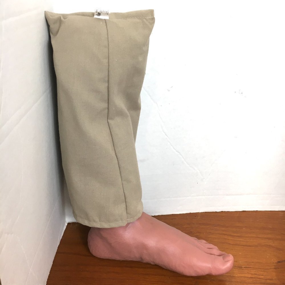 RUSS BERRY VTG 90's Fake Leg & Foot Decoration NWT NOS - Picture 5 of 14